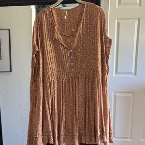Free People Floral Button-Down Tunic in Rust